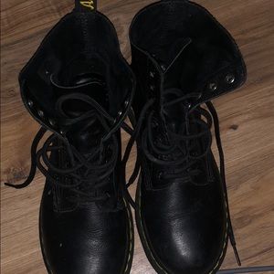 Virginia pascal black soft leather Dr Marten boot
